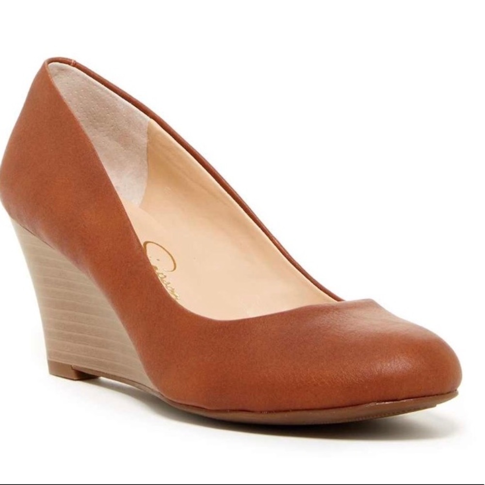 Jessica Simpson Wedge Pump Almond Women